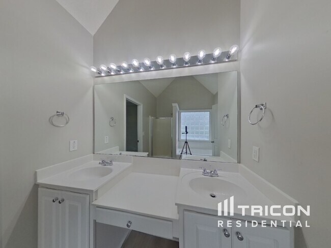 Building Photo - 476 Haven Ridge Dr