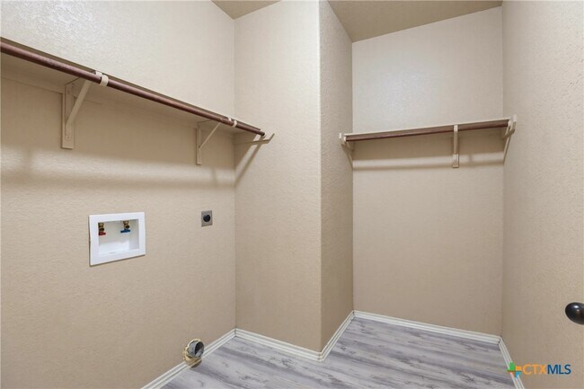 Building Photo - 1014 Tripp Ln