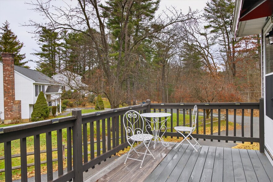 Building Photo - 80 Algonquin Dr