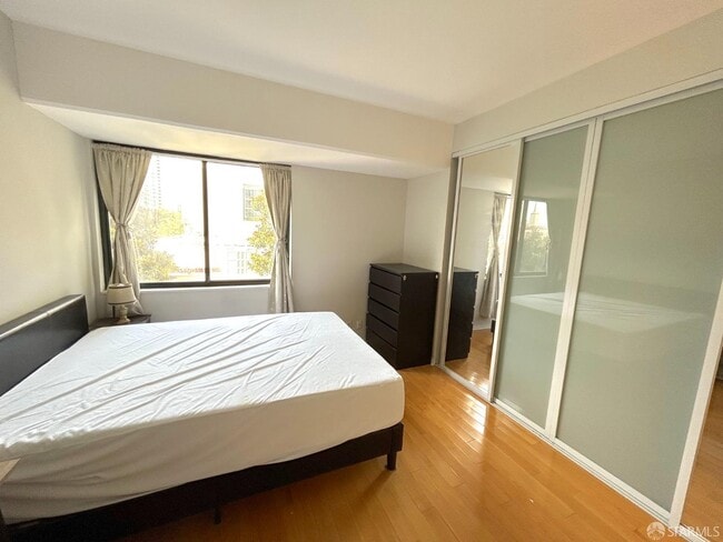 Building Photo - 1 Daniel Burnham Ct