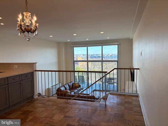 Building Photo - 1200 N Nash St