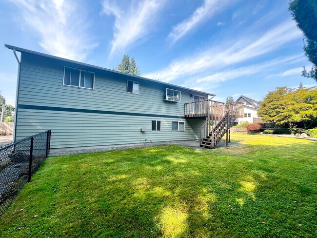 Building Photo - **** Application pending ****