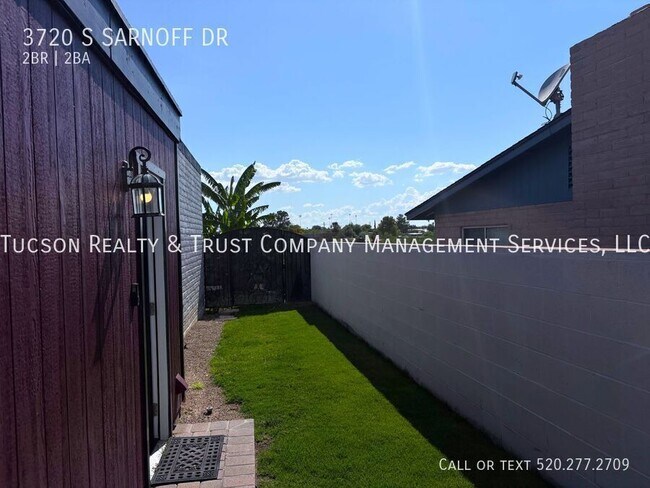 Building Photo - 3720 S Sarnoff Dr