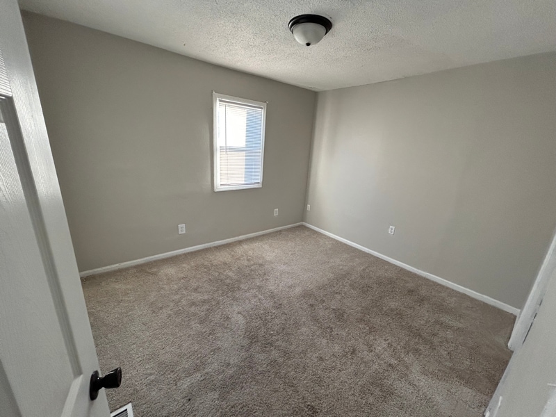 Building Photo - 221 2nd St N