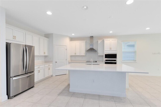 Building Photo - 19331 Banfield Pl