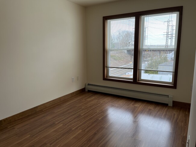 Building Photo - 24 Reboda Ct