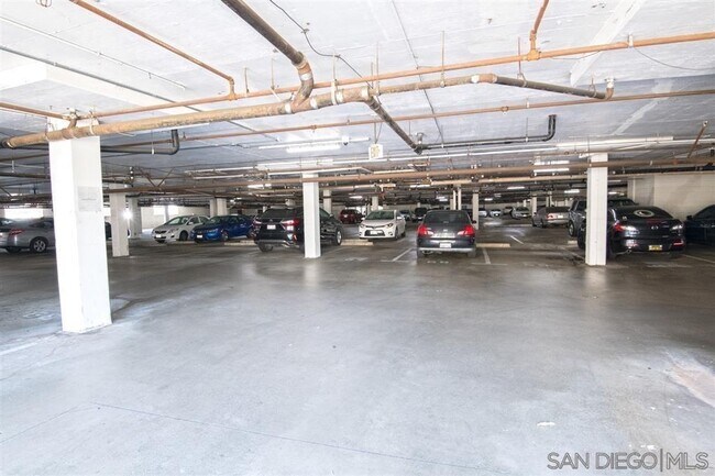 Building Photo - 3520 Lebon Dr
