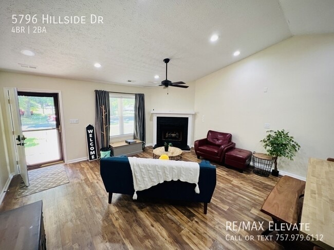 Building Photo - 5796 Hillside Dr