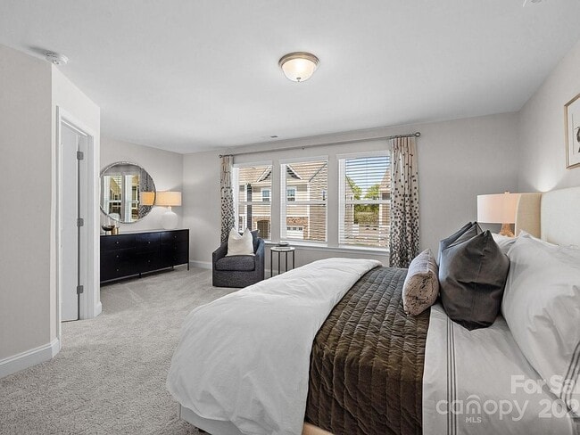 Building Photo - 4131 Walking Ridge Rd