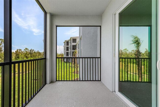 Building Photo - 14211 Heritage Landing Blvd