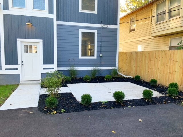 Building Photo - 3130 N College Ave