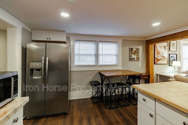 Building Photo - 1760 Old West Broad St