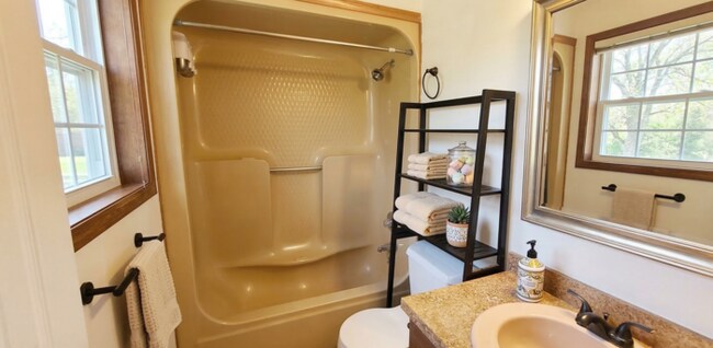 Building Photo - Beautiful Ranch Style Home!