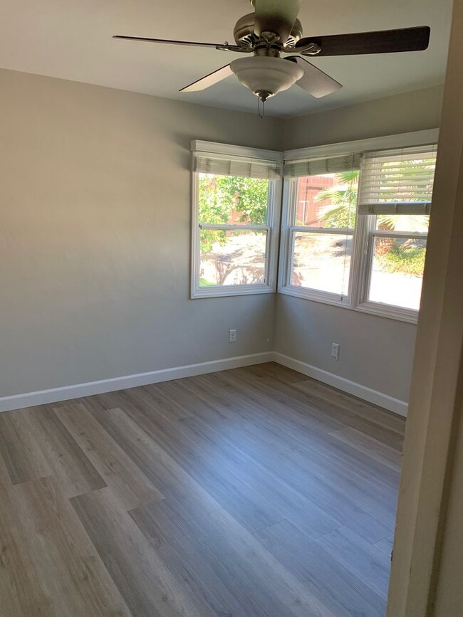 Building Photo - Beautiful 3 bedroom 1 Bath Home near SDSU