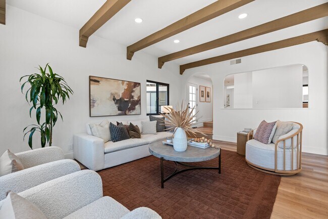 Building Photo - 6803 El Fuerte St