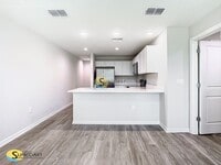 Building Photo - 3821 SW 43rd Ct