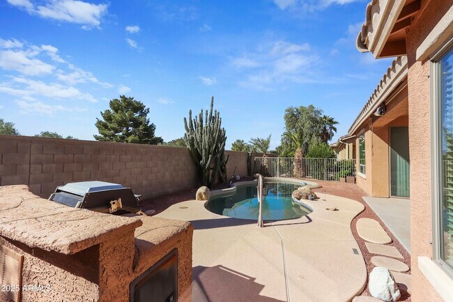 Building Photo - 20934 Sweet Dreams Dr