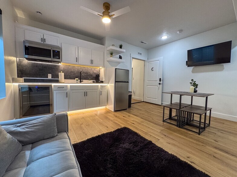 Building Photo - 5385 N Sulley Way