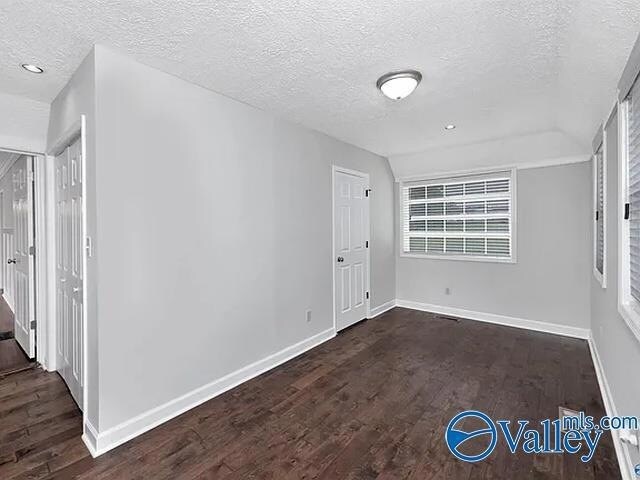 Building Photo - 16021 Oneal Rd