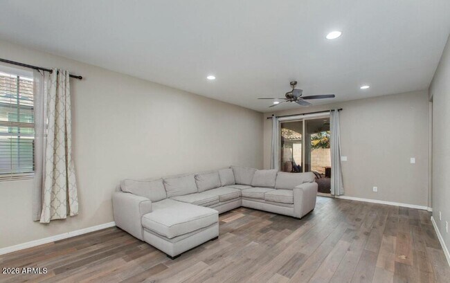 Building Photo - 287 N Jesse St