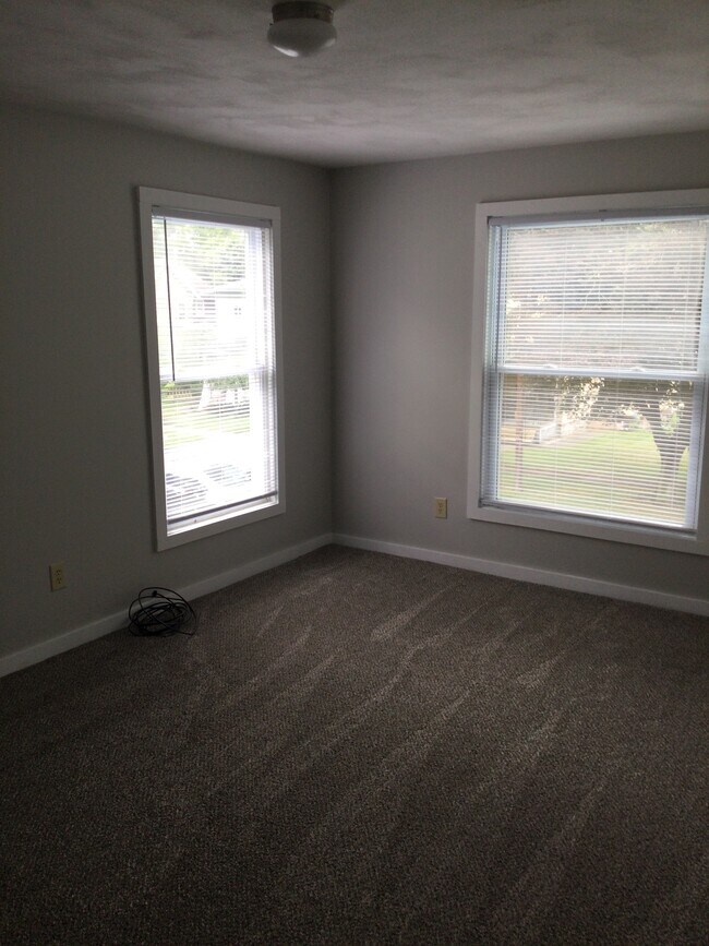 Building Photo - 80 N Fulton St