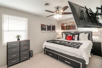 Building Photo - 10225 W 151st St