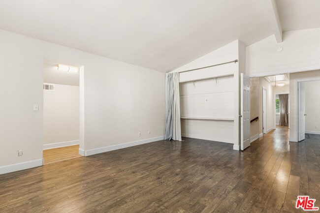 Building Photo - 9200 Wystone Ave