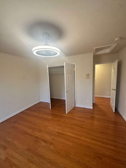 Building Photo - 2907 Dumas St