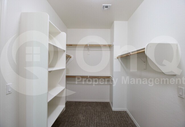 Building Photo - 4167 E Glacier Pl