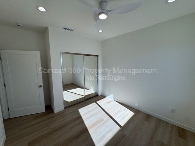 Building Photo - 6170 Briercrest Ave