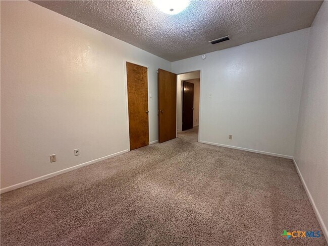 Building Photo - 1514 Arkansas Ave