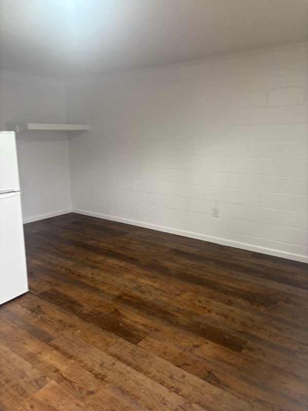 Building Photo - 601 N Main St