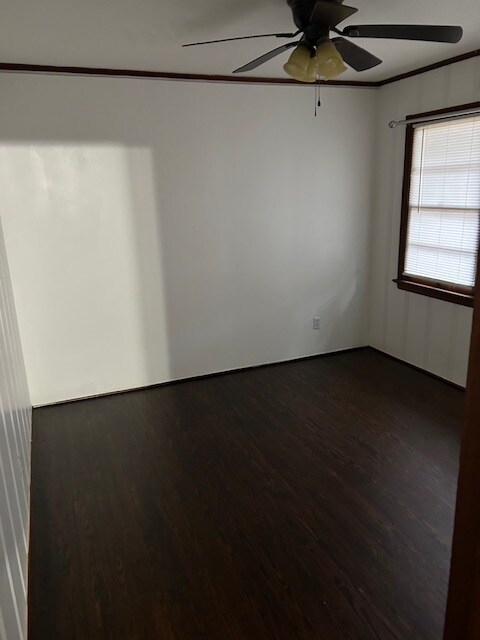 Building Photo - 2076 S Grandview Ave