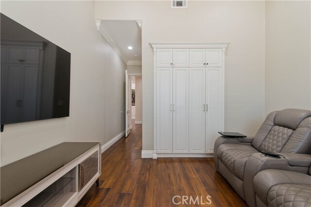 Building Photo - 27048 Triumph Ave