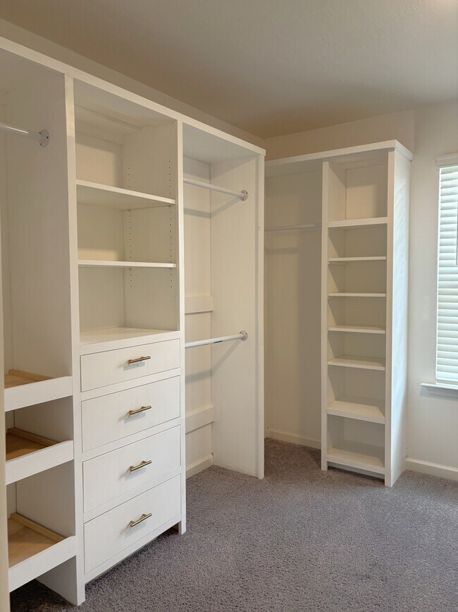 Building Photo - 5277 Copse Dr