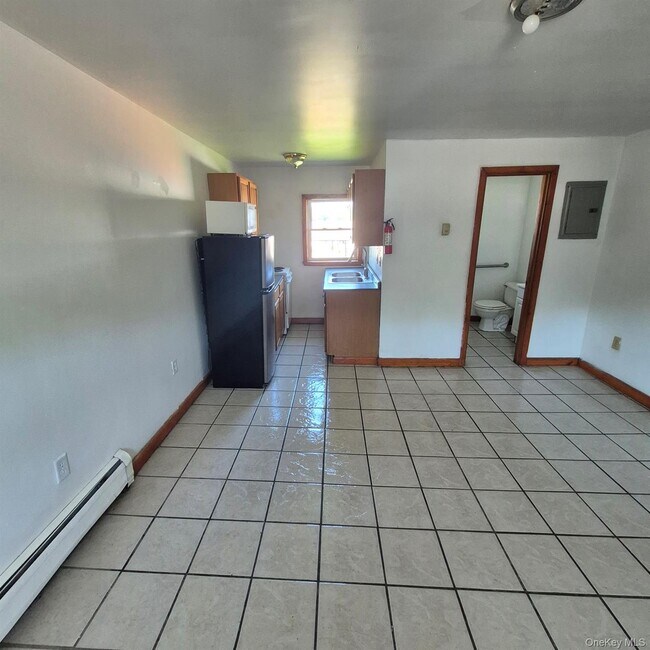 Building Photo - 2071 Ulster Ave