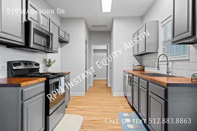 Building Photo - 919 Washburn Dr