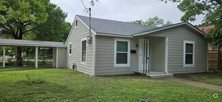 Building Photo - 401 N Brazos Ave