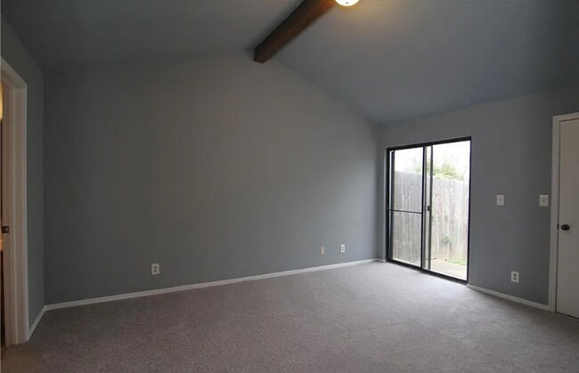Building Photo - 3 Bed | 2 Bath | South Tulsa