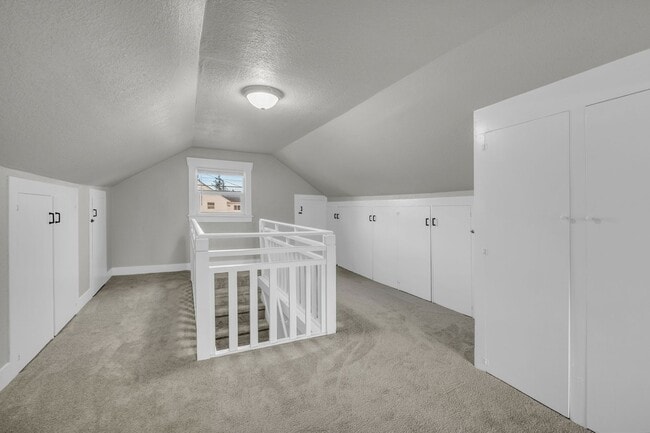 Building Photo - Welcome Home! Charming 3 bedroom Craftsman