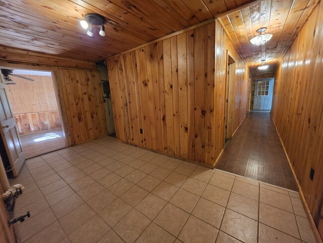 Building Photo - 24.2 Acres – Industrial Warehouse, Residential Or Office Space, Pole Shed & Recreational Land