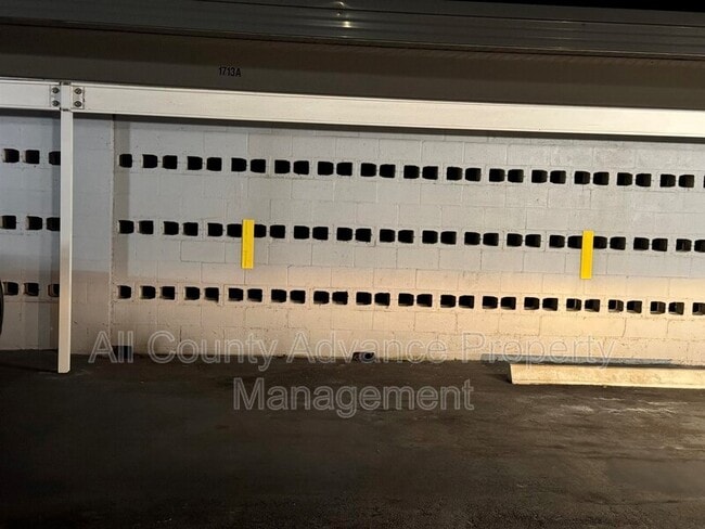 Building Photo - 1713 Belleair Forest Dr