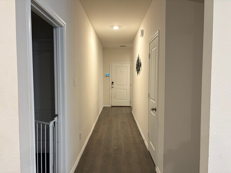 Building Photo - 3313 Waldrop Dr