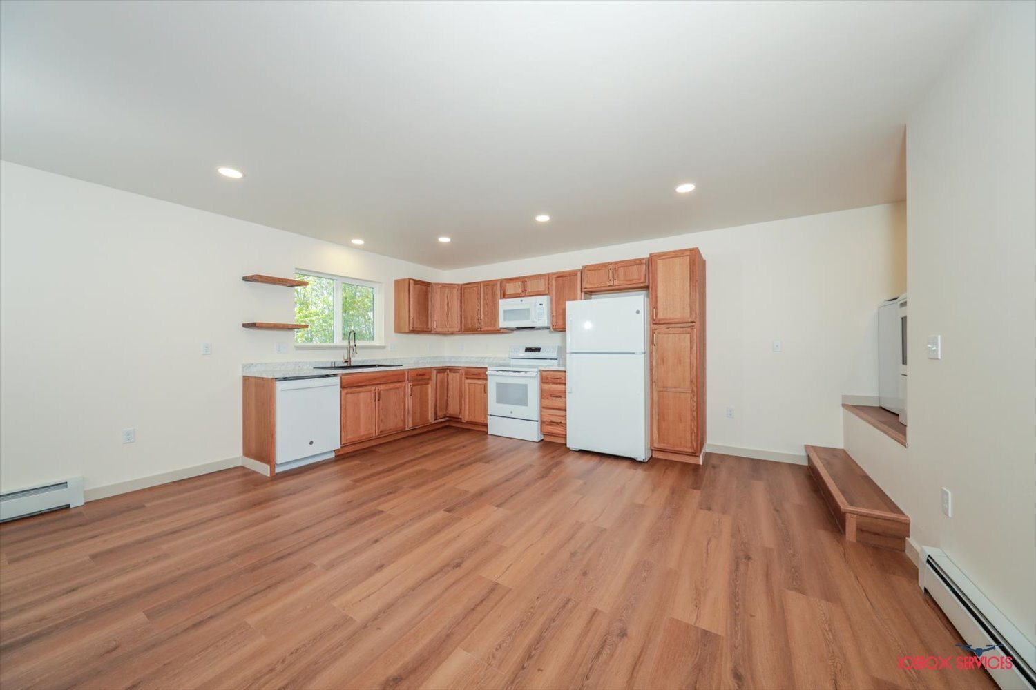 Building Photo - 13770 E Rose Garden Cir