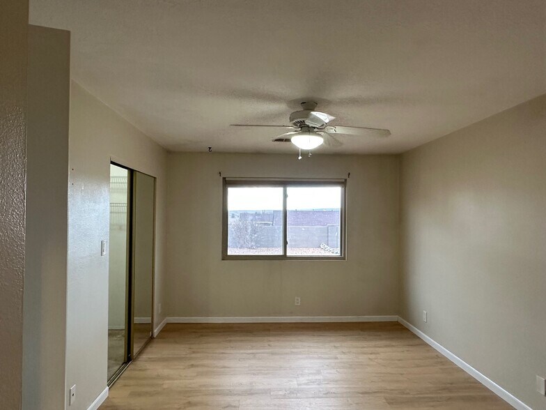 master bedroom - 2598 Withington Peak Dr NE
