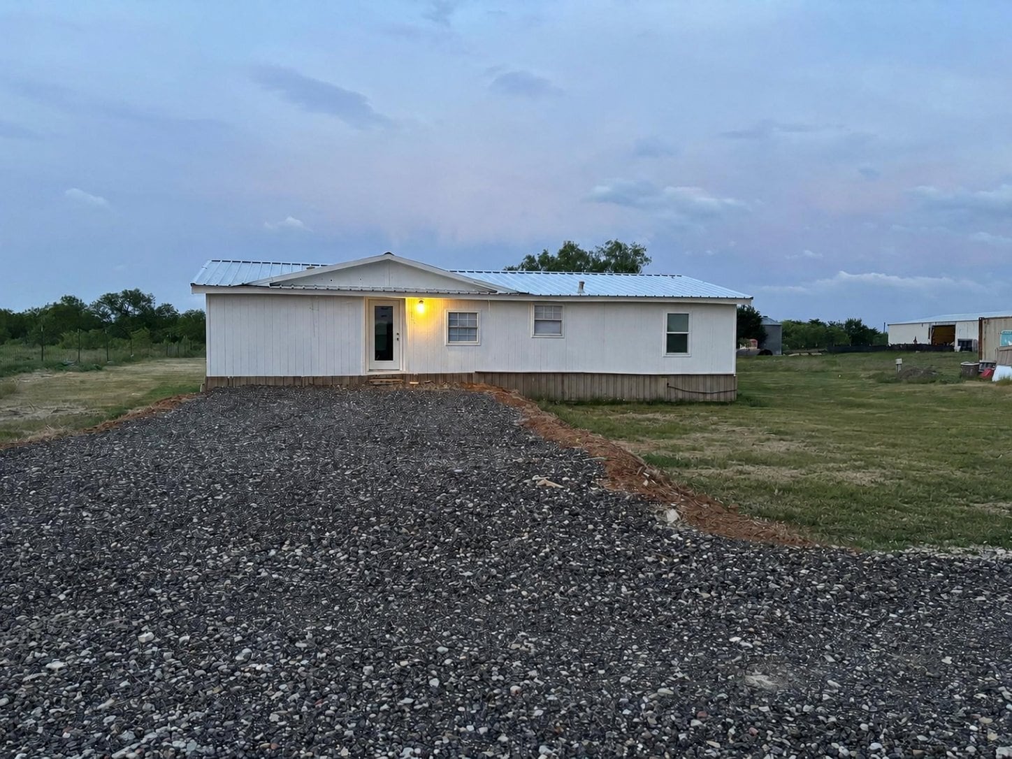 Building Photo - 13349 Friendship Rd