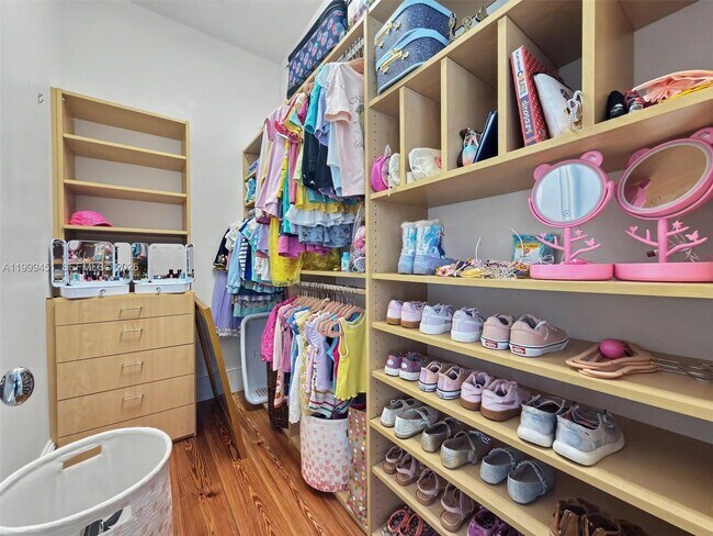 Building Photo - 13689 Deering Bay Dr