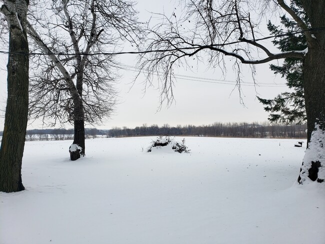 Building Photo - 2980 Hope Rd