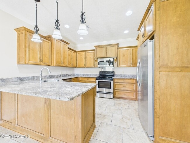 Building Photo - 1013 Gleaux Dr