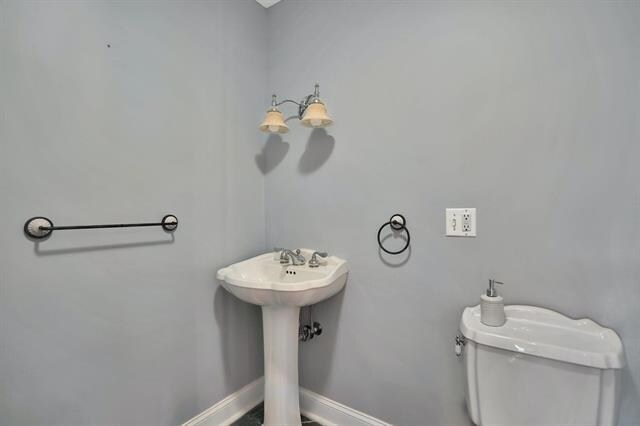 Building Photo - 5 Hops Commons Ct